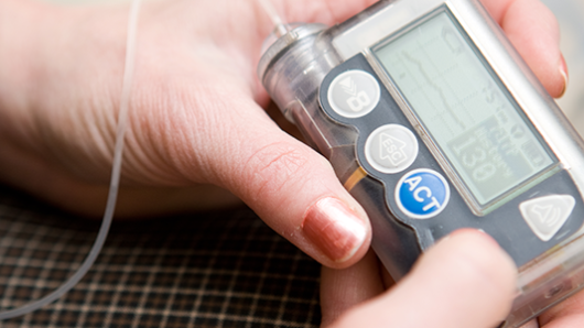 Diabetes monitoring device